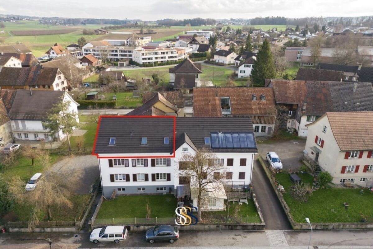 3.5-Zimmer-Dachwohnung mit Loftcharakter